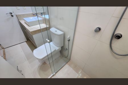 Apartamento para alugar com 360m², 4 quartos e 4 vagasBanheiro da Suíte 2