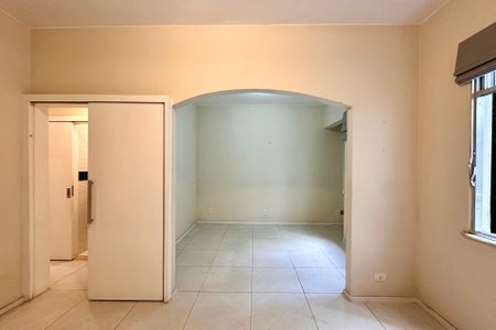 Apartamento à venda com 80m², 2 quartos e sem vaga Apartamento à venda com 80m², 2 quartos e sem vagaSala