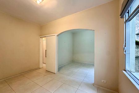 Apartamento à venda com 80m², 2 quartos e sem vaga Apartamento à venda com 80m², 2 quartos e sem vagaSala