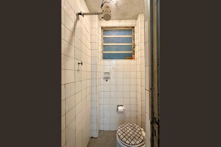 Apartamento à venda com 80m², 2 quartos e sem vaga Apartamento à venda com 80m², 2 quartos e sem vagaBanheiro de serviço