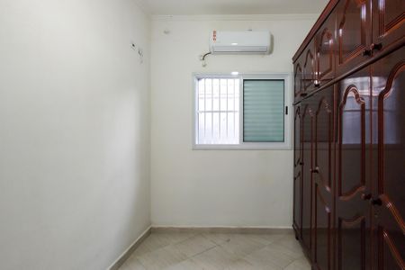 Casa de condomínio para alugar com 38m², 1 quarto e 1 vaga Casa de condomínio para alugar com 38m², 1 quarto e 1 vagaQuarto