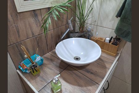 Casa à venda com 149m², 3 quartos e 2 vagasLavabo