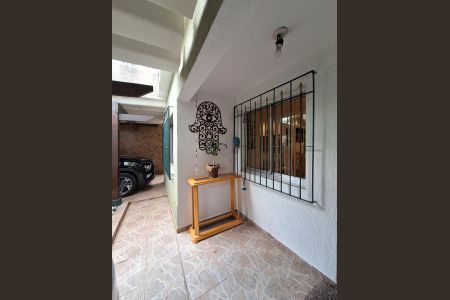 Casa à venda com 149m², 3 quartos e 2 vagasEntrada