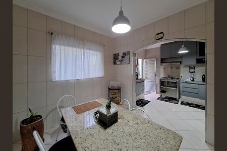 Casa à venda com 149m², 3 quartos e 2 vagasCozinha