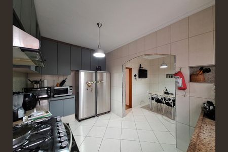 Casa à venda com 149m², 3 quartos e 2 vagasCozinha