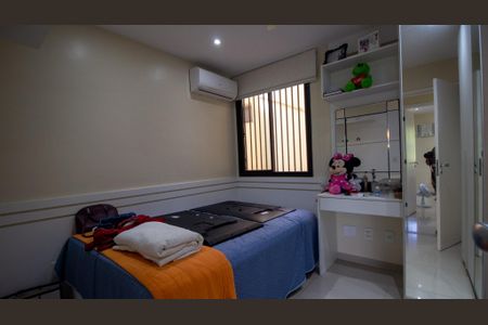 Apartamento à venda com 120m², 3 quartos e 2 vagasQuarto 2