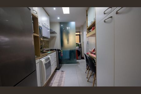 Apartamento à venda com 120m², 3 quartos e 2 vagasCozinha e Área de Serviço