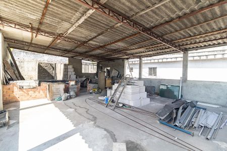 Casa à venda com 440m², 2 quartos e sem vagaTerraço