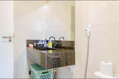 Casa para alugar com 90m², 2 quartos e 2 vagasBanheiro