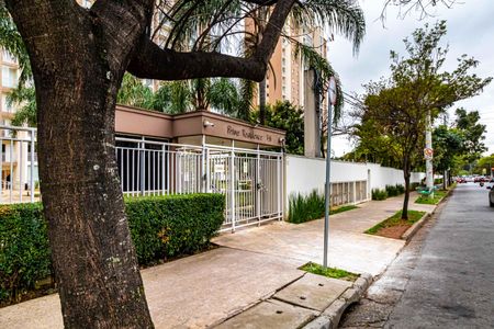 Apartamento à venda com 65m², 2 quartos e 1 vaga Apartamento à venda com 65m², 2 quartos e 1 vagaFachada