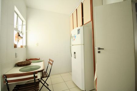 Apartamento para alugar com 90m², 2 quartos e 1 vagaCozinha e Área de Serviço