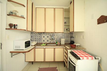 Apartamento para alugar com 90m², 2 quartos e 1 vagaCozinha e Área de Serviço