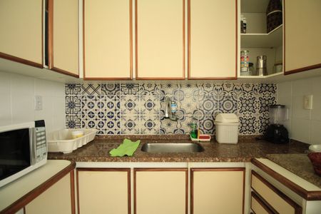 Apartamento para alugar com 90m², 2 quartos e 1 vagaCozinha e Área de Serviço