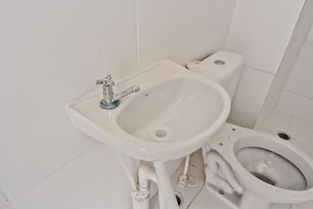 Apartamento para alugar com 33m², 2 quartos e sem vagaBanheiro