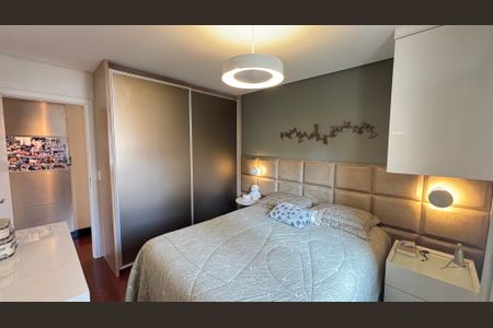 Apartamento à venda com 78m², 2 quartos e 2 vagasSuíte