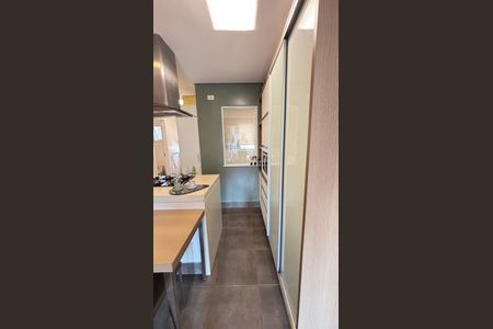 Apartamento à venda com 78m², 2 quartos e 2 vagasCozinha