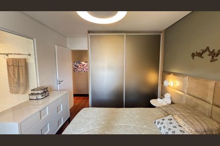 Apartamento à venda com 78m², 2 quartos e 2 vagasSuíte