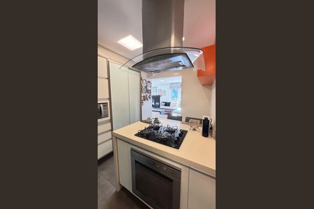 Apartamento à venda com 78m², 2 quartos e 2 vagasCozinha