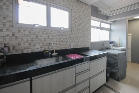 Apartamento à venda com 74m², 3 quartos e 1 vagaCozinha - Armários