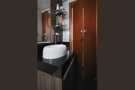 Apartamento à venda com 74m², 3 quartos e 1 vagaBanheiro da Suíte