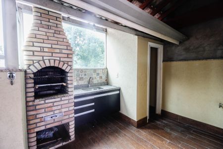 Casa de condomínio à venda com 161m², 3 quartos e 3 vagasChurrasqueira