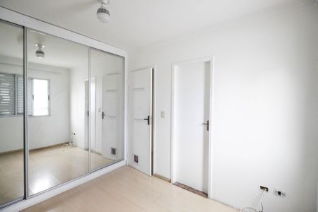 Casa de condomínio à venda com 161m², 3 quartos e 3 vagasQuarto 3