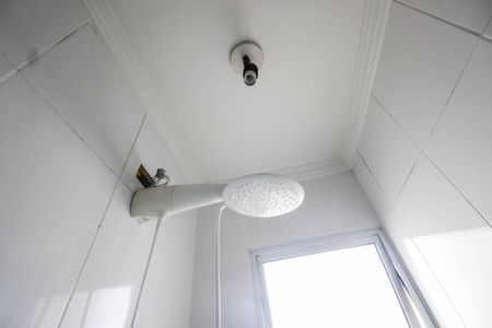 Casa de condomínio à venda com 161m², 3 quartos e 3 vagasBanheiro