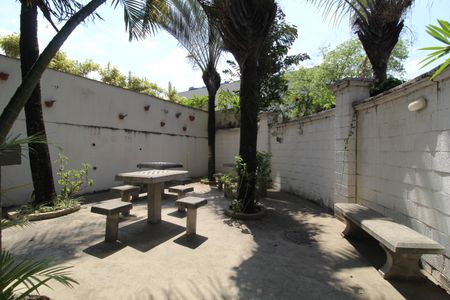 Apartamento à venda com 60m², 2 quartos e 1 vagaÁrea comum