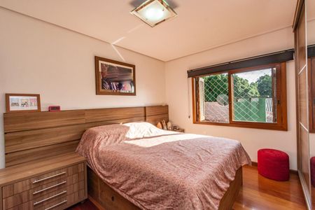 Casa à venda com 250m², 4 quartos e 2 vagas Casa à venda com 250m², 4 quartos e 2 vagasQuarto 1