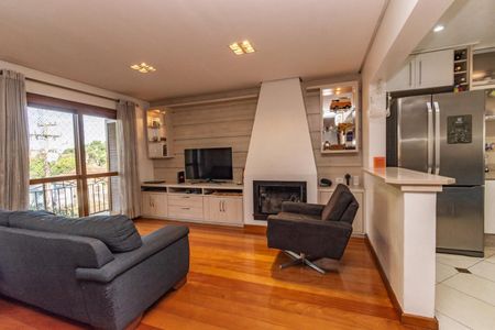 Casa à venda com 250m², 4 quartos e 2 vagas Casa à venda com 250m², 4 quartos e 2 vagasSala