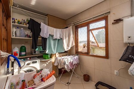 Casa à venda com 250m², 4 quartos e 2 vagas Casa à venda com 250m², 4 quartos e 2 vagasÁrea de Serviço