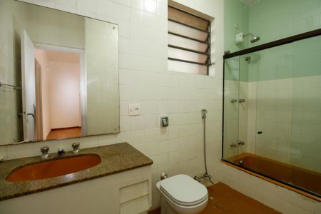 Casa à venda com 151m², 3 quartos e 2 vagasBanheiro da Suíte