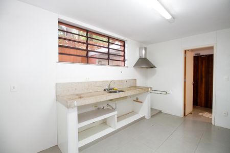 Casa à venda com 151m², 3 quartos e 2 vagasCozinha 1