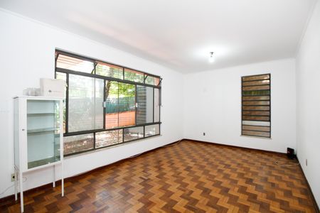 Casa à venda com 151m², 3 quartos e 2 vagasSala