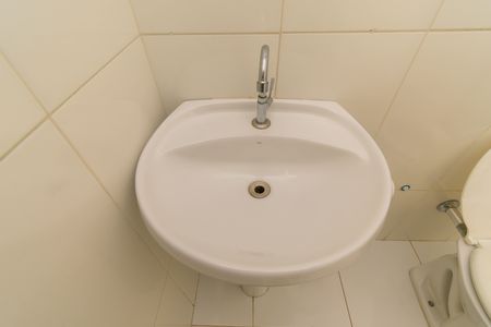 Casa para alugar com 30m², 1 quarto e sem vaga Casa para alugar com 30m², 1 quarto e sem vagaBanheiro