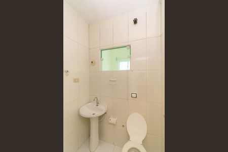 Casa para alugar com 30m², 1 quarto e sem vaga Casa para alugar com 30m², 1 quarto e sem vagaBanheiro