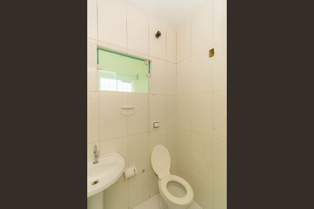 Casa para alugar com 30m², 1 quarto e sem vaga Casa para alugar com 30m², 1 quarto e sem vagaBanheiro