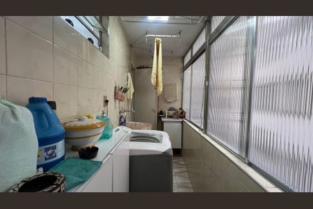 Apartamento à venda com 82m², 3 quartos e sem vaga Apartamento à venda com 82m², 3 quartos e sem vagaÁrea de Serviço