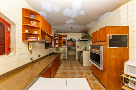 Casa à venda com 527m², 5 quartos e 3 vagasCozinha