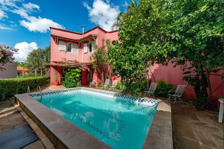 Casa à venda com 527m², 5 quartos e 3 vagasPiscina