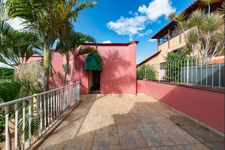 Casa à venda com 527m², 5 quartos e 3 vagasVaranda 3