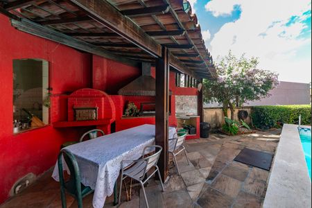 Casa à venda com 527m², 5 quartos e 3 vagasVaranda 2