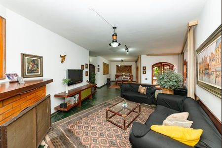 Casa à venda com 527m², 5 quartos e 3 vagasSala 2