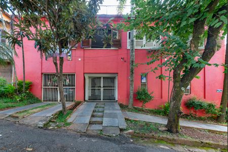 Casa à venda com 527m², 5 quartos e 3 vagasFachada