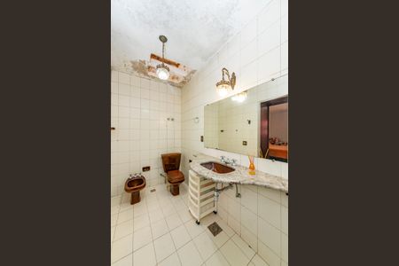 Casa à venda com 527m², 5 quartos e 3 vagasBanheiro da Suíte 3