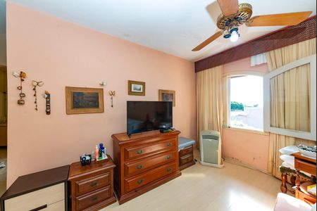 Casa à venda com 527m², 5 quartos e 3 vagasSuíte 1