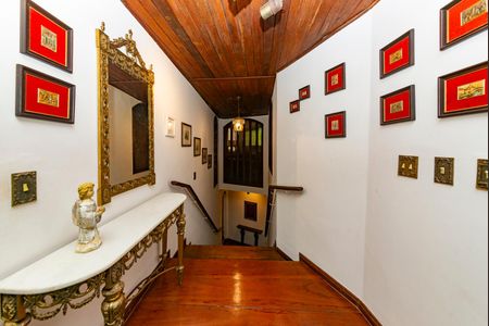 Casa à venda com 527m², 5 quartos e 3 vagasEntrada