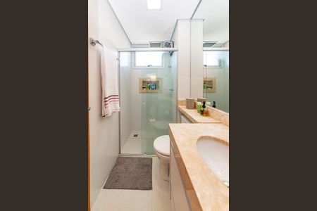 Apartamento à venda com 63m², 2 quartos e 2 vagas Apartamento à venda com 63m², 2 quartos e 2 vagasBanheiro da Suíte