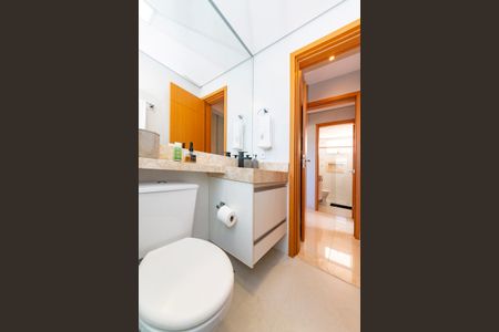Apartamento à venda com 63m², 2 quartos e 2 vagas Apartamento à venda com 63m², 2 quartos e 2 vagasBanheiro da Suíte