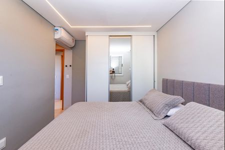 Apartamento à venda com 63m², 2 quartos e 2 vagas Apartamento à venda com 63m², 2 quartos e 2 vagasSuíte
